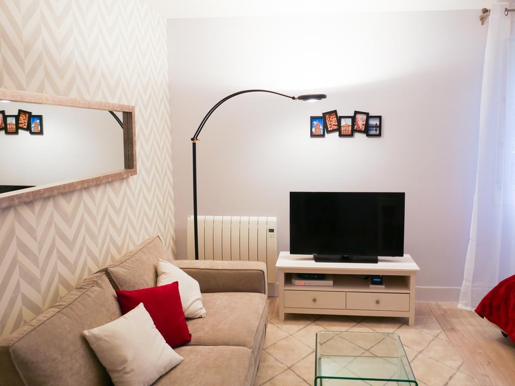 Studio Premium Zenith Arenes Purpan Toulouse Buitenkant foto